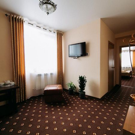 Hotel Praha 斯摩棱斯克